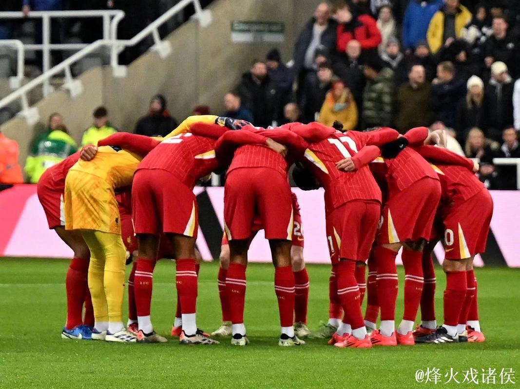 纽卡与埃基蒂克团队展开谈判,利物浦和曼联均感兴趣 纽卡与埃基蒂克团队展开谈判,利物浦和曼联均感兴趣